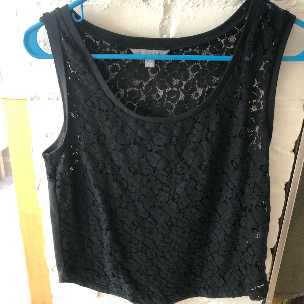 Black cropped floral tank